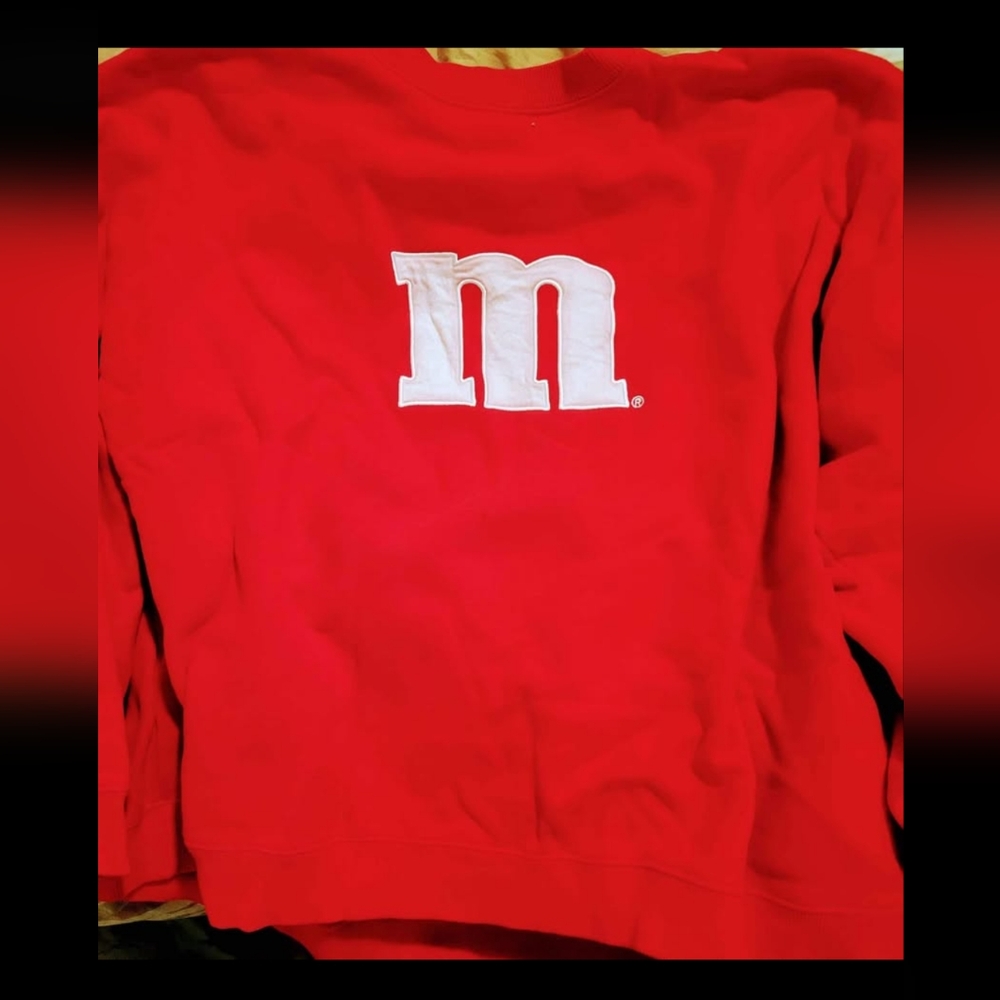 M&M sweatshirt